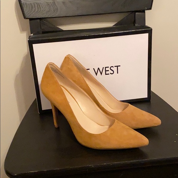 Nine West Shoes - Nine West Suede Mustard Pumps